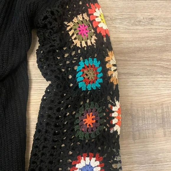 BloomChic Black V-Neck Sweater with Embroidered Sleeves - Picture 5 of 7